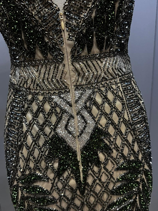 پیراهن مجلسی میدی دستدوز منجوقدوزی طرح برگ زیتون سبز زمردی (مناسب سایز ۳۸ و ۴۰)