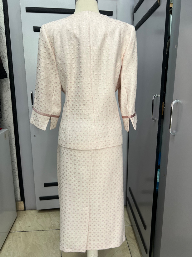 کت دامن مجلسی Xmaric کرم صورتی سایز ۵۰ با طراحی شیک و خاص